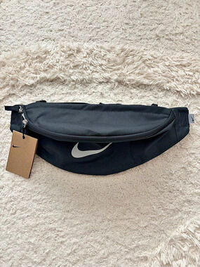 Nike Heritage Waistpack Black Belt Bag NWT